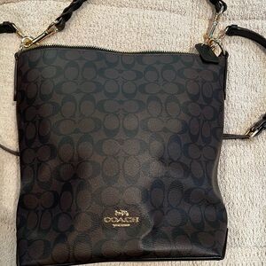 NWOT Coach crossbody/ shoulder bag.